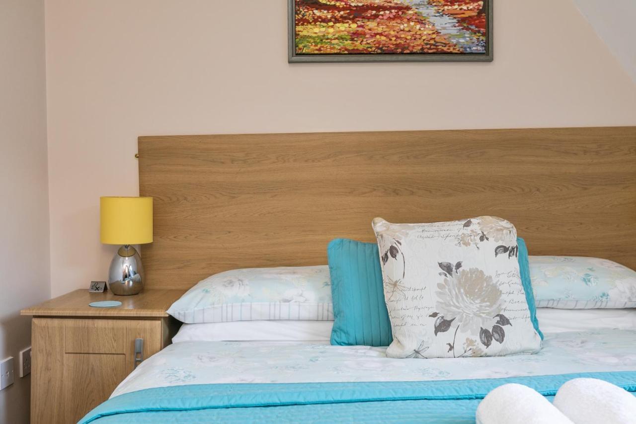 Tollyrose Country House 뉴캐슬 외부 사진